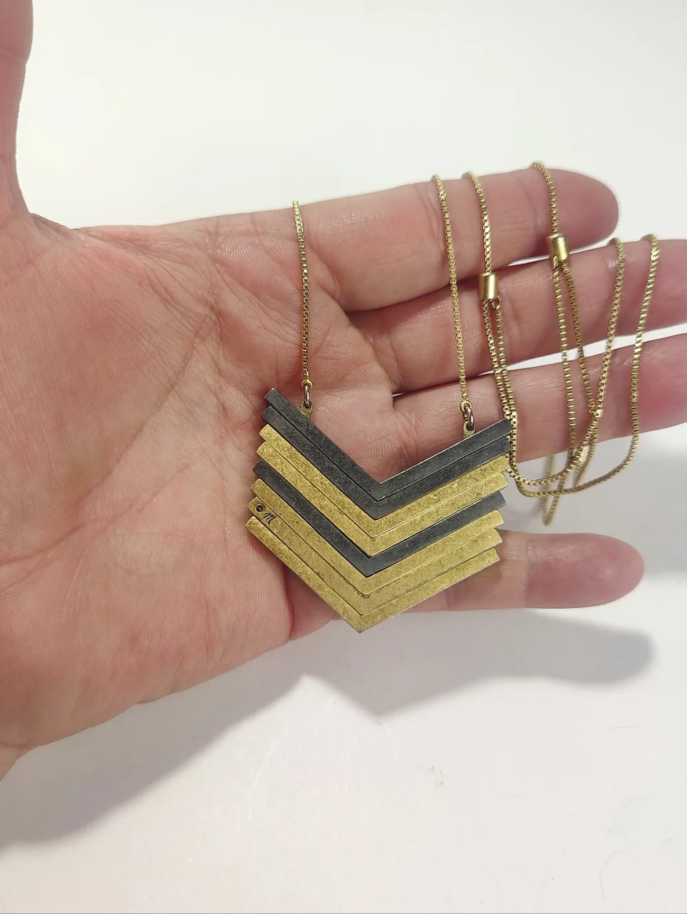 Madewell Chevron Arrow Statement Necklace Gold Tone Layered Geometric Adjustable - Picture 5 of 9